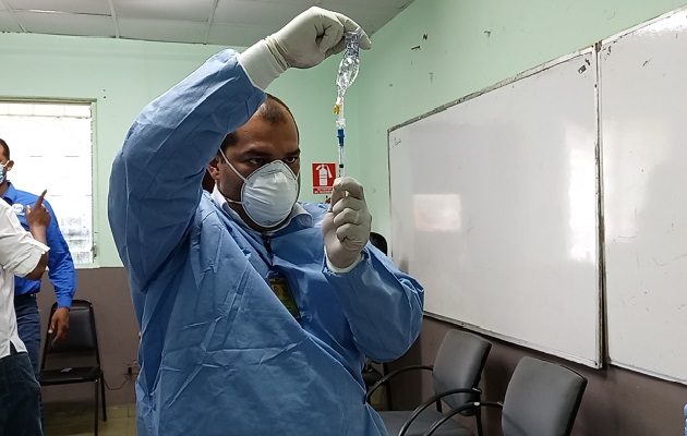 En la provincia de Panamá Oeste, se tenían enlistados 834 pacientes encamados los cuales fueron atendidos por 14 equipos de vacunación. Foto: Eric Montenegro