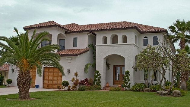 El sector inmobiliario de lujo es otro de los grandes ganadores de esta crisis del coronavirus. EFE