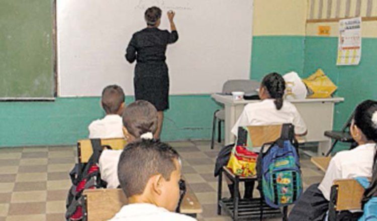 Se busca mejorar la calidad de la educación nacional.