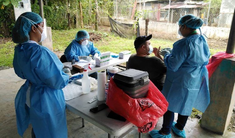 Intensifican pruebas de hisopados en Changuinola, Bocas del Toro. Foto de cortesía