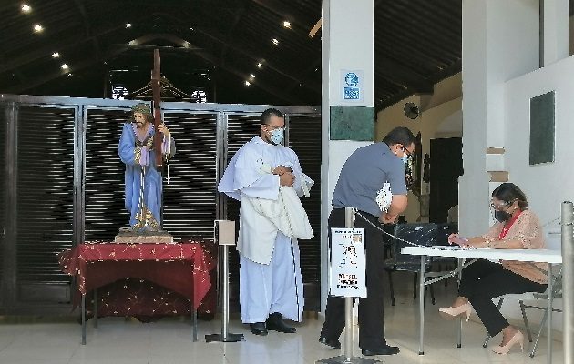 En los templos se realizarán algunas actividades con el 25% del aforo permitido.