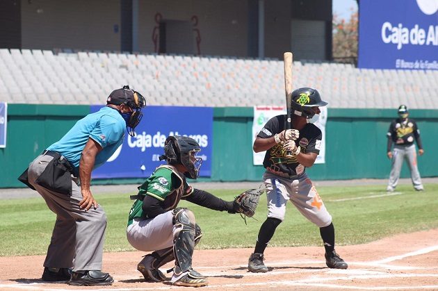 Bocas del Toro castigó ayer con siete imparables a los lanzadores de Panamá Oeste. Foto cortesía Fedebeis