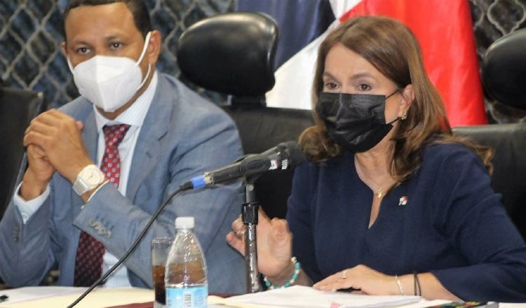 La ministra de Educación, Maruja Gorday de Villalobos, ha dicho que no puede permitir que ante un posible repunte del virus, se encuentren las escuelas cerradas.