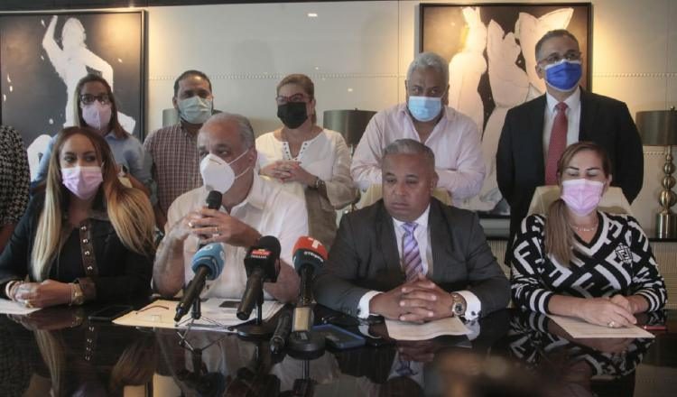 Equipo legal de Ricardo Martinelli presentará denuncia para desenmascarar a las mentes detrás de Baltasar Garzón.