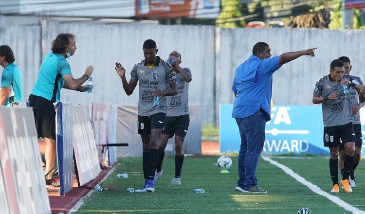 Guido Rouse se convierte en el sexto jugador del CAI en hacerle un doblete al Tauro. Cortesía