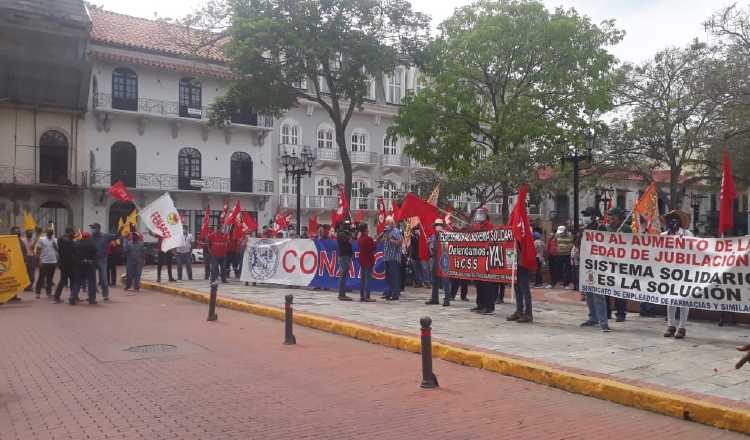 Miembros del Conato se manifestaron cerca de la Presidencia, el pasado miércoles. Foto de cortesía