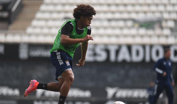 Adalberto Carrasquilla, que era un fijo en el equipo albinegro,  ha perdido la confianza del técnico Luis Carrión. Cartagena