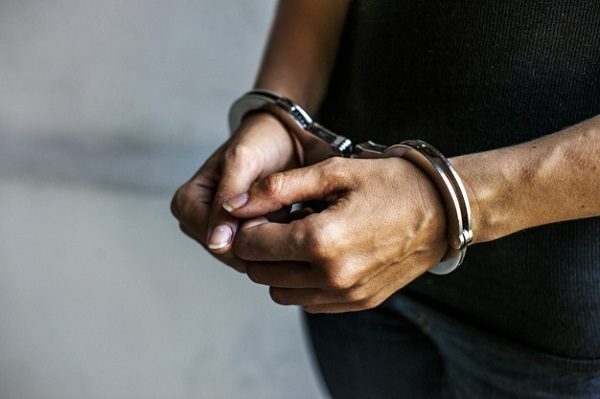 Según detalles que compartió el Ministerio Público, el joven de 18 años no mantenía vínculo de amistad, ni familiar con la pareja de esposos. Foto: Ilustrativa