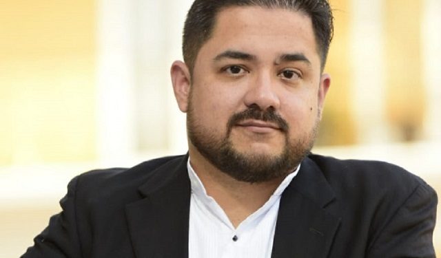 Fernando Medrano publicó 'El Cazador de Espíritus: Entre cielo e infierno' bajo el pseudónimo es A.J. Raven. Foto: Cortesía