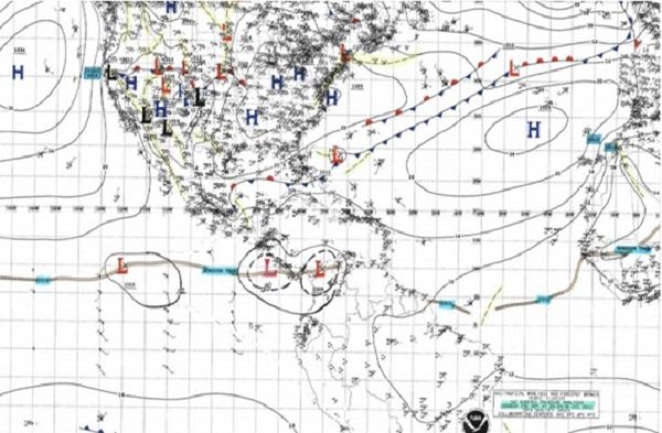 Prevén lluvias y vientos sobre el territorio nacional .