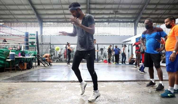El boxeador Anselmo "Chemito" Moreno durante un entrenamiento. Foto: Cortesía