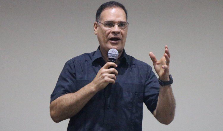 Pedro Miguel González, secretario general del PRD desde 2016, mantiene afinidad con gobiernos de izquierda, como el de Venezuela, Foto: Internet