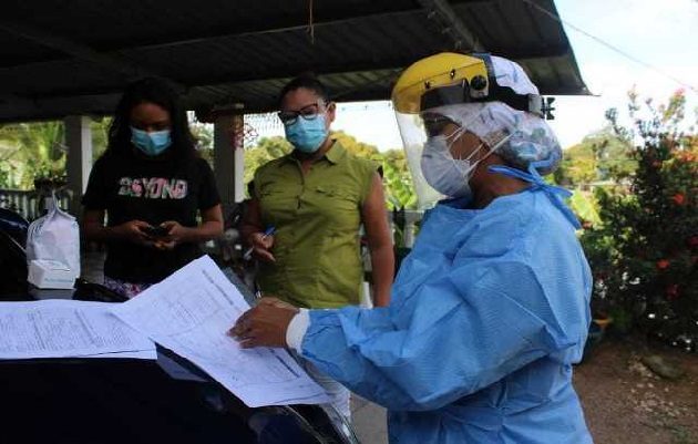A través del programa de Atención Primaria en Salud, se han  realizado jornadas de concienciación  entre la población para que extremen las medidas de bioseguridad. Foto: Eric Montenegro