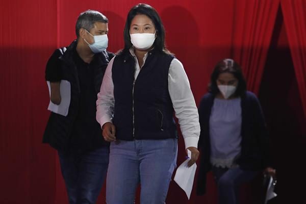 Keiko Fujimori denunció un "fraude sistemático" en el balotaje de las elecciones presidenciales de Perú. EFE