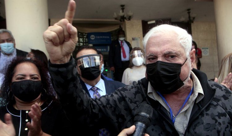 El expresidente Ricardo Martinelli en reiteradas ocasiones ha manifestado ser víctima de una persecución política. Víctor Arosemena.