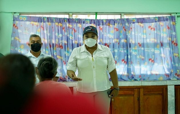 Eyra Ruiz dijo que espera saber realmente qué paso con el tema de la vacunación clandestina. Foto: Cortesía Minsa