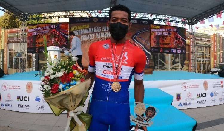 Christofer Jurado completa en Turquía su preparación para las Olimpiadas, cita a la que por primera vez asiste un ciclista panameño. Foto: Cortesía Fepaci