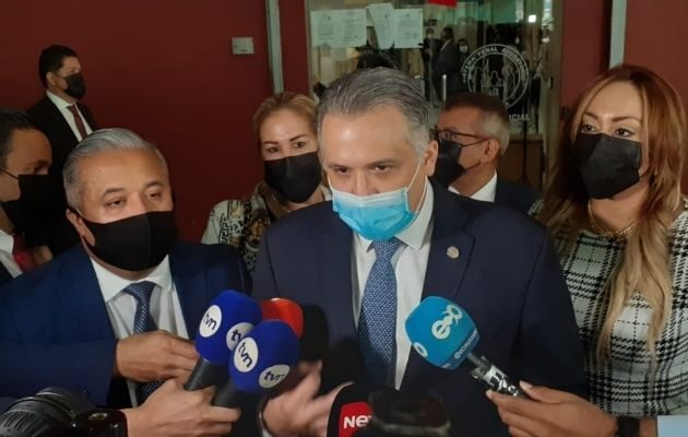 Hoy es el octavo día del juicio contra el expresidente Ricardo Martinelli.