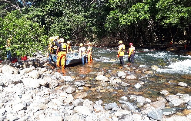 Heraclio Reyes era residente de la barriada Altos de Vista Hermosa de la ciudad de Santiago y estaba haciendo unos trabajos de topografía en el área de Santa Catalina. Foto: Melquiades Vásquez