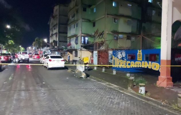 La Policía Nacional acordonó el área donde ocurrió el ataque. Foto: Diomedes Sánchez