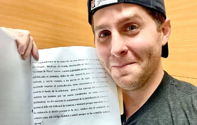 "Le ganamos a la manipulación jurídica y la persecución política que inició Juan Carlos Varela", dijo Mayer Mizrachi. Foto: Cortesía