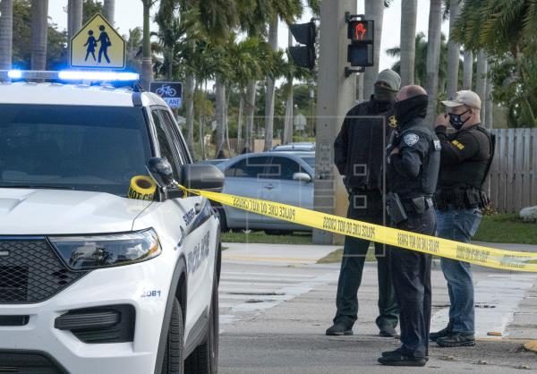 Se informó que hay cero conexión entre el asesino y las víctimas del tiroteo en Florida. Foto: EFE