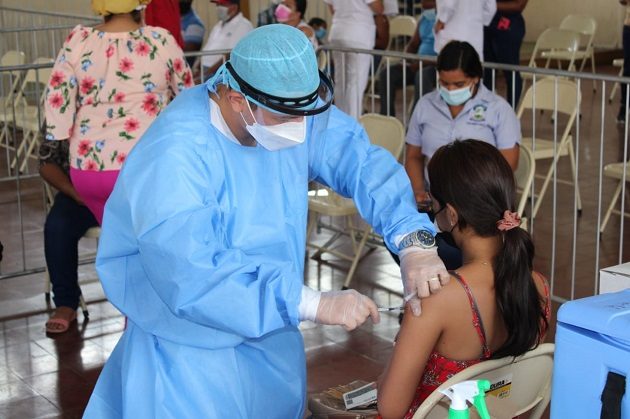 Hasta ayer, 25 de septiembre de 2021, en Panamá se han aplicado 5,451,970 dosis de la vacuna contra la covid-19. Foto: Cortesía @CSSPanama