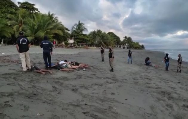 Las personas aprehendidas son de nacionalidad panameña y según las autoridades se dedicaban a actividades ilícitas. Foto: Mayra Madrid
