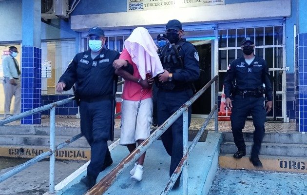 Los cargos en contra de Elías Ruíz (Alias Memín) surgen tras asesinar a machetazos, el 13 de octubre a Katerine Tatiana Corella, de 34 años.  Foto: Eric Montenegro