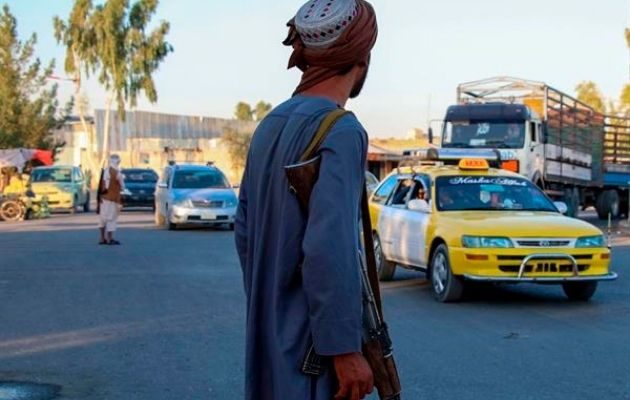 Muchas de las escuelas secundarias femeninas han reabierto, pero lo han hecho sin permiso y de forma ilegal. Foto: EFE
