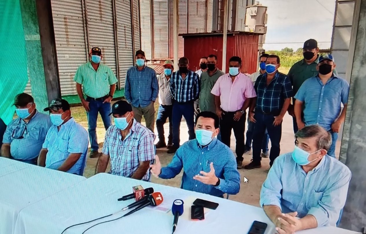 La reunión, calificada de histórica, se realizó en la provincia de Los Santos. Foto: Thays Domínguez 