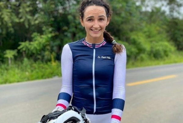 Lea Riccoboni en una prueba de ciclismo. Foto: Cortesía