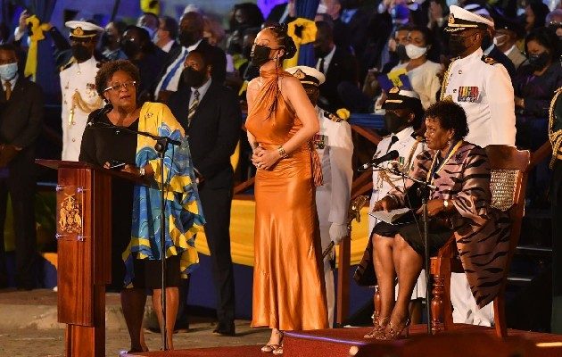 Barbados nace como nueva república presidida por la hasta ahora gobernadora general, Sandra Mason. Foto: EFE