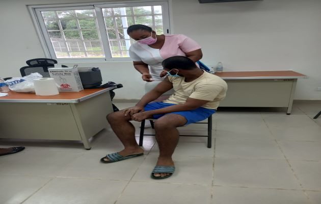 Con esta vacunación se busca salvaguardar la salud de los internos y prevenir contagios. Foto: Diomedes Sánchez