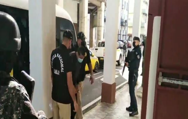 Jean Carlos Hernández conocido como "Niño", a su llegada al Sistema Penal Acusatorio de Colón. Foto: Cortesía