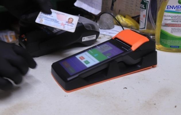 Un total de 477,894 panameños reciben desembolso del vale digital en diciembre. Foto: Archivos