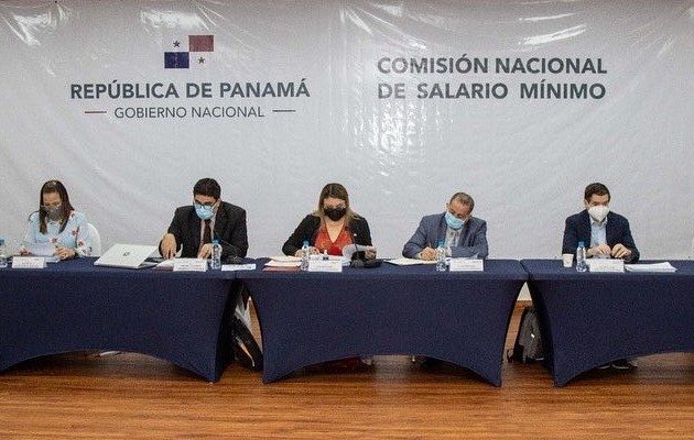 Gobierno podría definir sobre el salario mínimo. Foto: Cortesía Mitradel