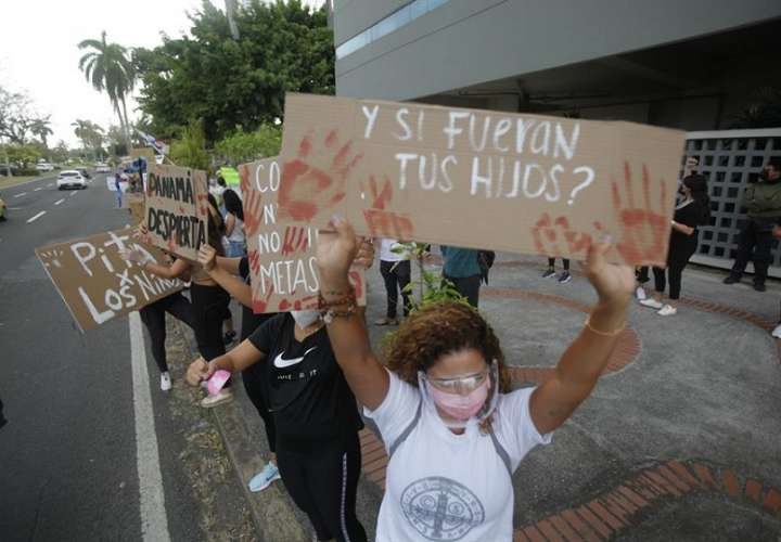 El país fue sacudido este año por un escándalo de maltrato y abusos en albergues. Foto: Archivo  