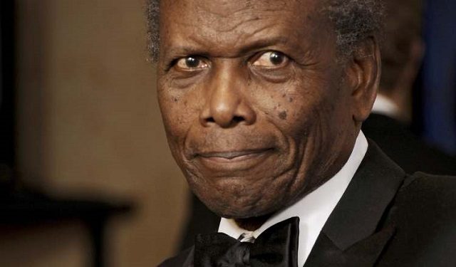 Sidney Poitier, la primera muerte predicha que se cumplió. Foto: EFE / Paul Buck