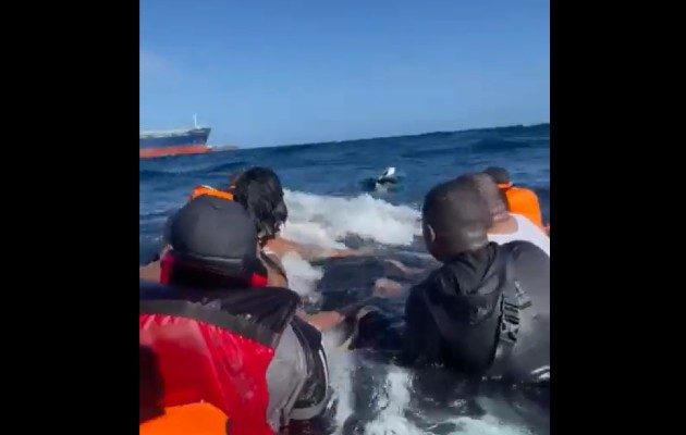 Recatan a 12 de 13 ocupantes de una embarcación. Foto: Cortesía