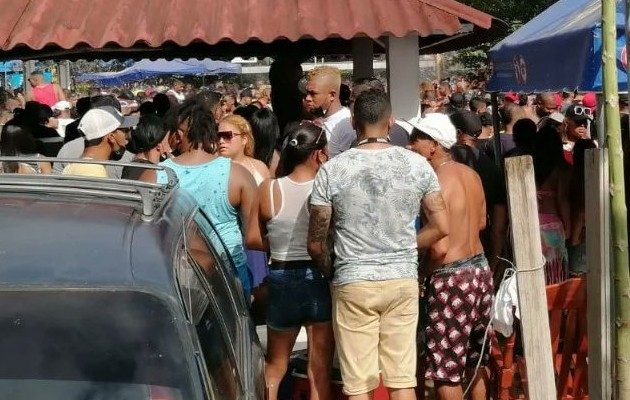 Más de 5,000 personas en parking en balnearios de Panamá Oeste. Foto: Cortesía Minsa