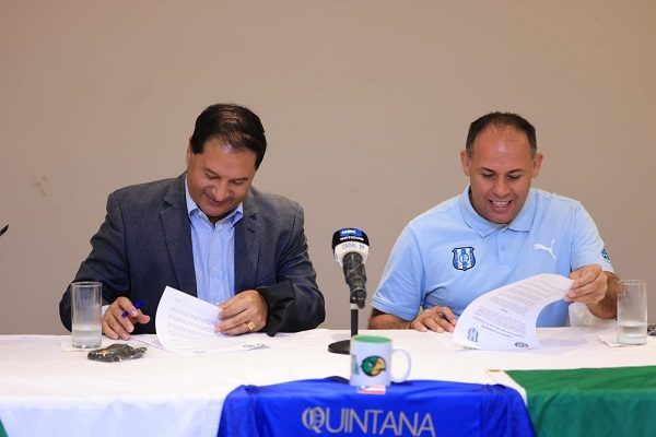 Rubén Cárdenas hijo de Alianza y Joaquín Rodríguez de la Academia Quintana. Foto: Cortesía