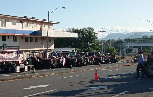 Los productores se mantendrán en alerta hasta lograr un documento que garantice sus pagos. Foto. José vásquez