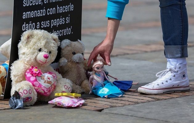 La víctima de abuso sexual recibe atención médica. Foto: Redes Sociales