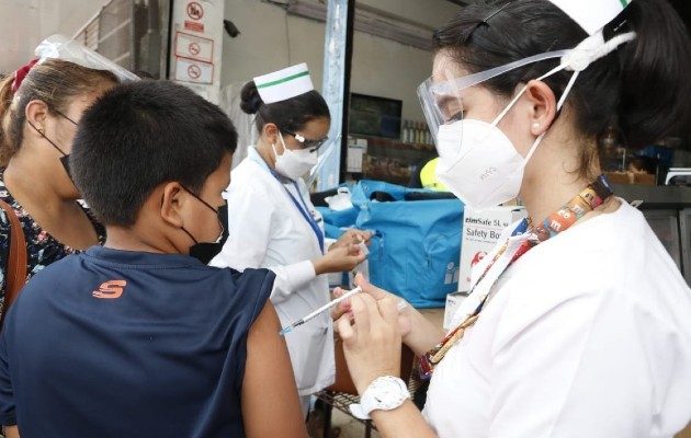 Minsa amplía vacunación masiva contra la covid-19, a través de la modalidad “Vacúnate en tu barrio”. Foto: Cortesía Minsa