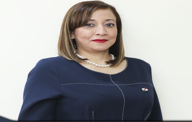 Isabel Pérez Henríquez, es la nueva directora de la UAF. Foto: Cortesía Presidencia