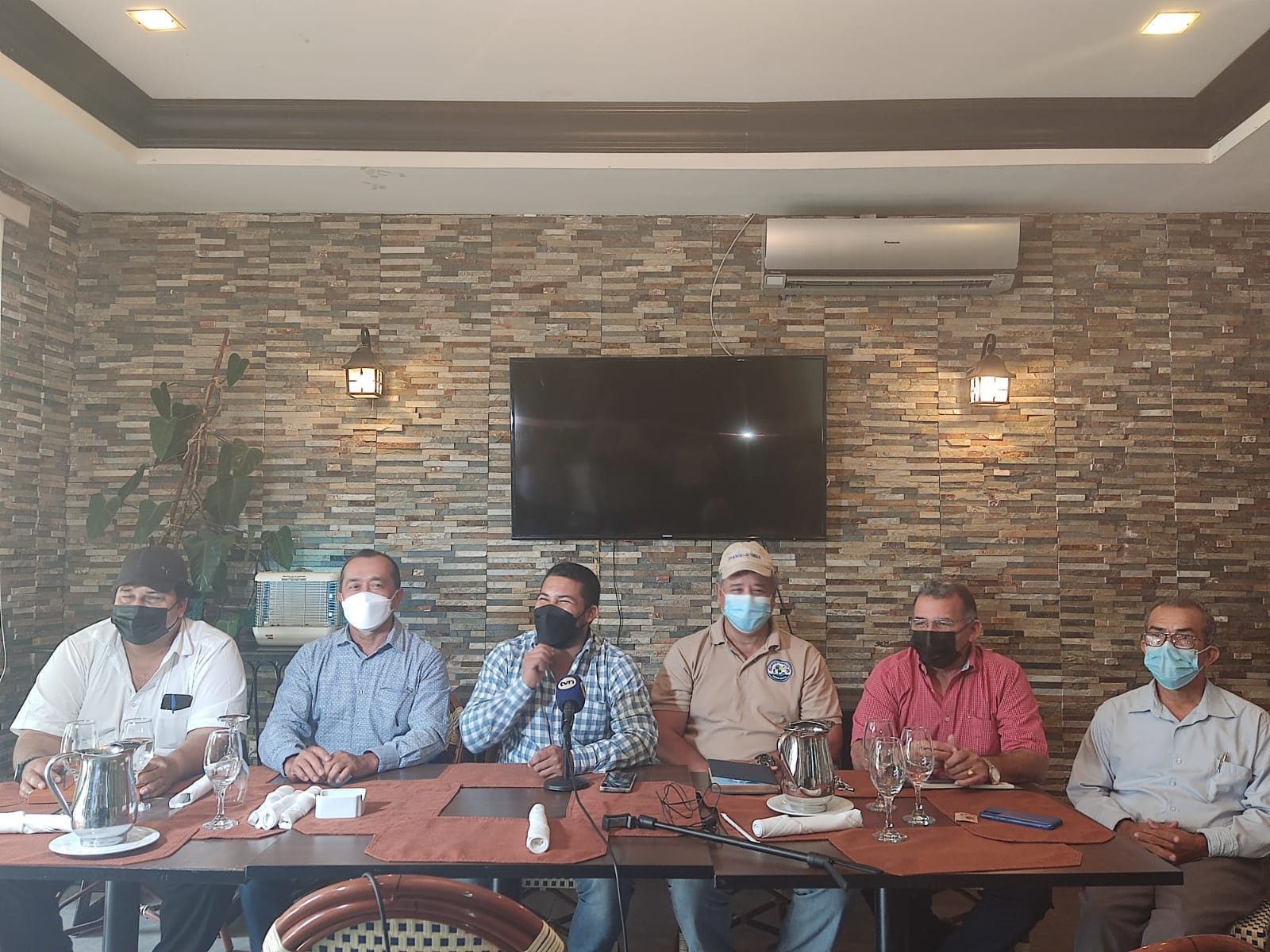 Los transportistas esperan reunirse con las autoridades en la mesa de diálogo. Foto: Melquiades Vásquez