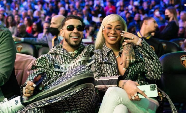 Anuel y su novia. Foto: Instagram