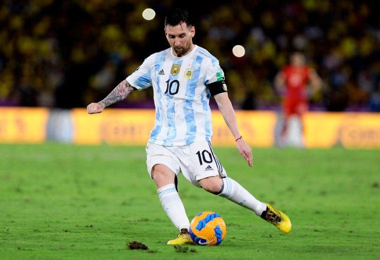 5-  Leo Messi lidera a Argentina y espera llegar lejos en el Mundial de catar.