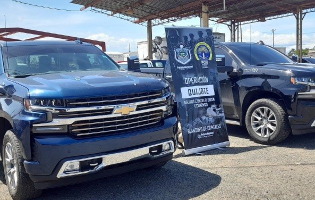 Dentro del operativo se incautaron 4 vehículos, un arma de fuego y dinero en efectivo. Foto: José Vásquez.